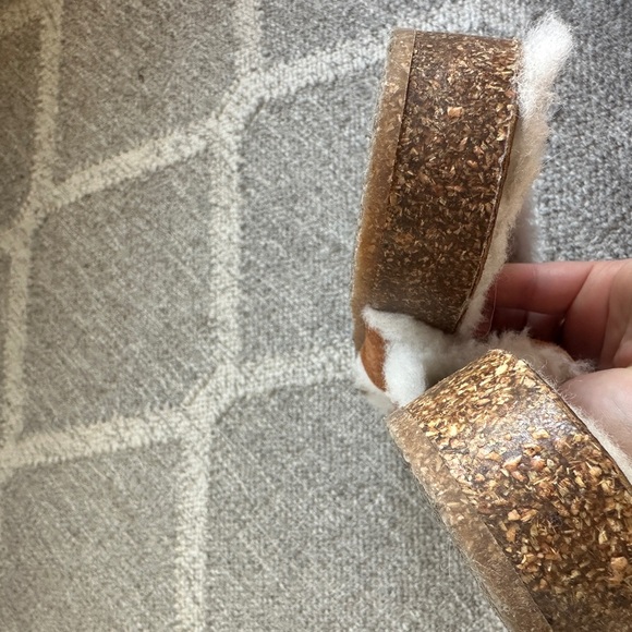 Jenni Kayne Shearling-Lined Slippers - Picture 4 of 5